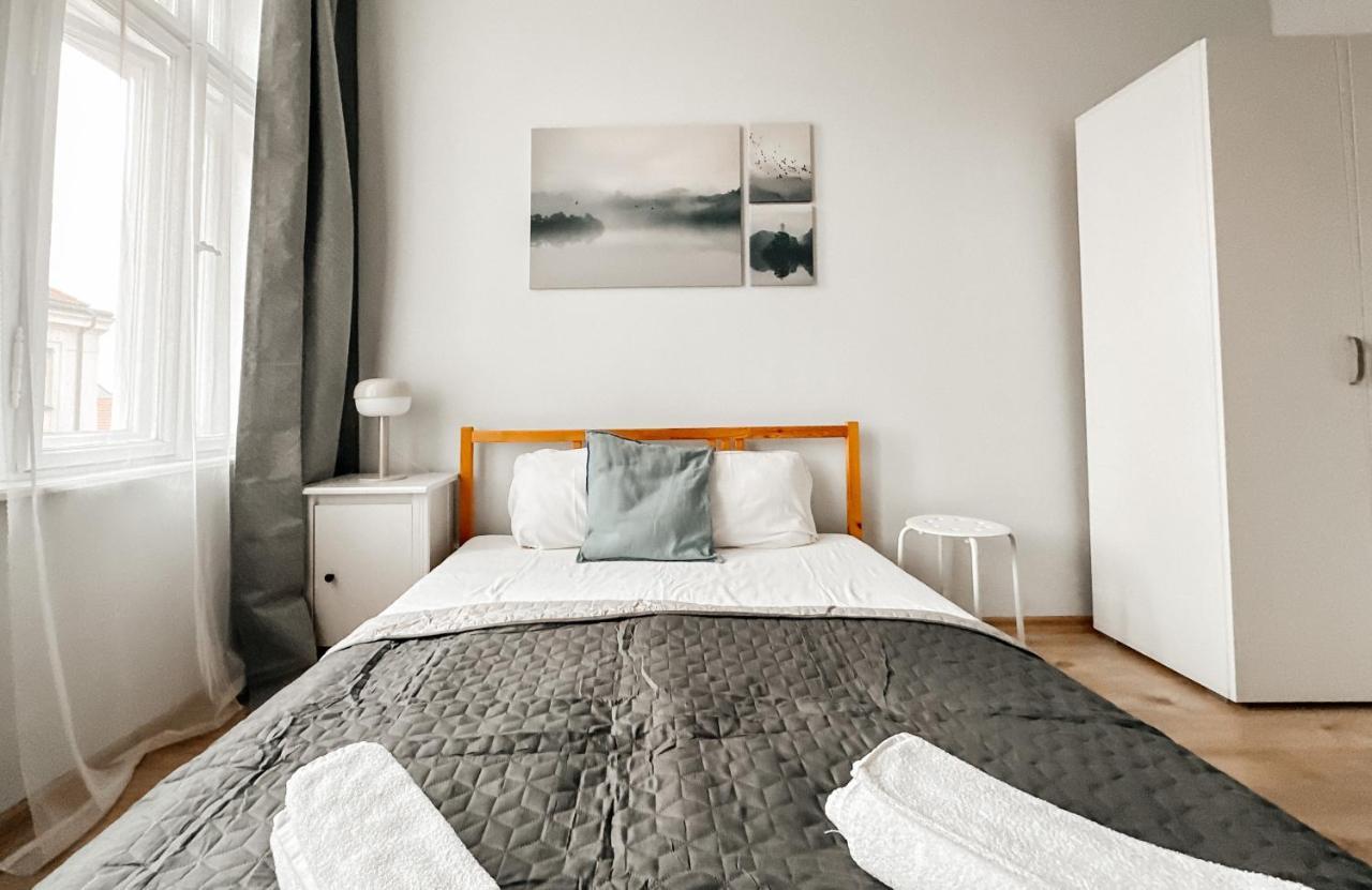 Elso Apartments プラハ エクステリア 写真
