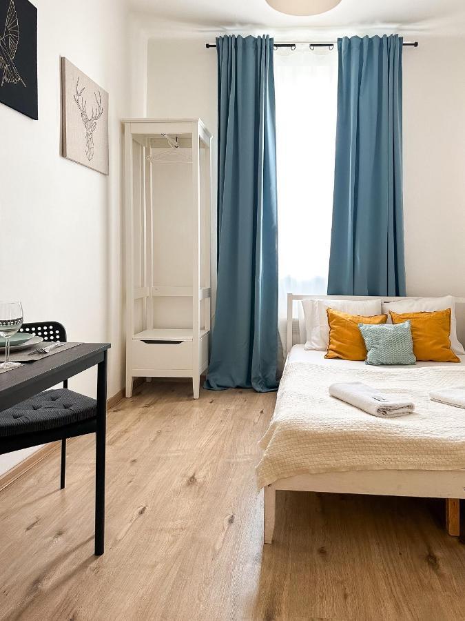 Elso Apartments プラハ エクステリア 写真