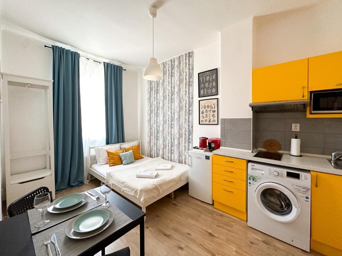 Elso Apartments プラハ エクステリア 写真